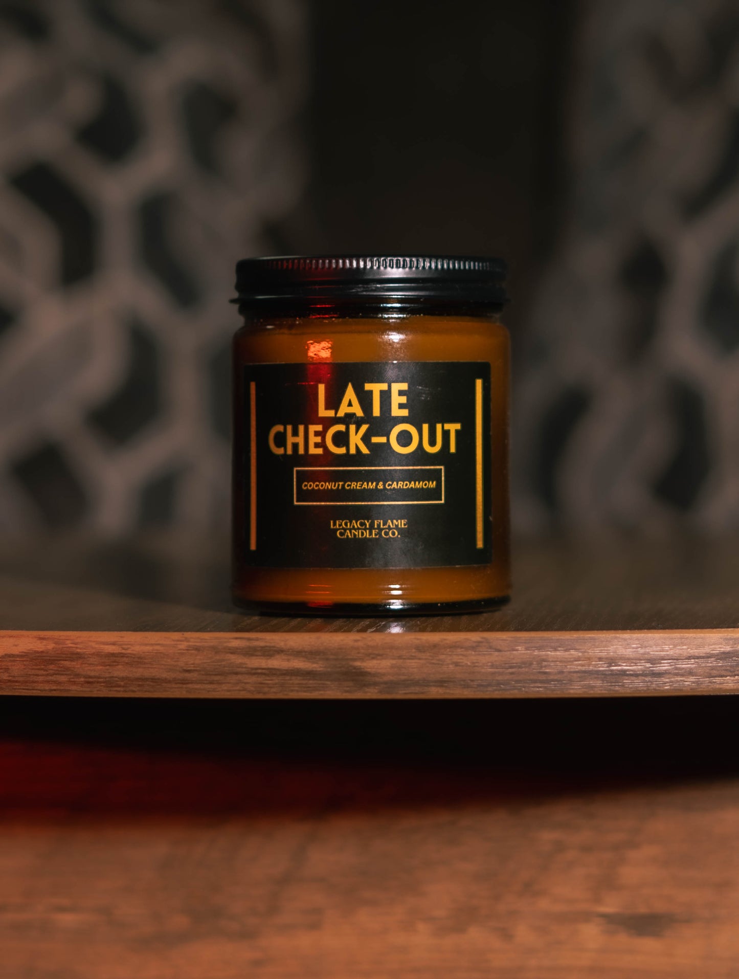 Soy Candle - Late Check-Out Coconut Cream & Cardamom Scent